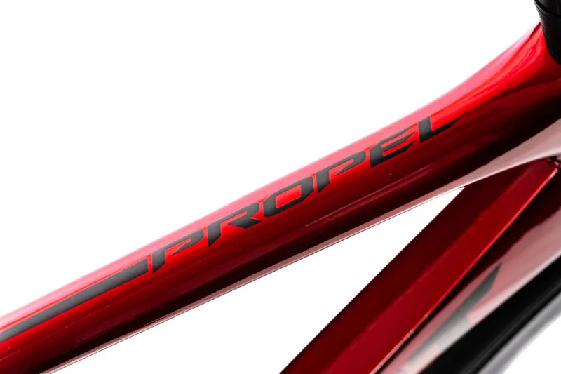 2020 Giant Propel Advanced Pro 0 Disc Carbon Road Bike in Red-1