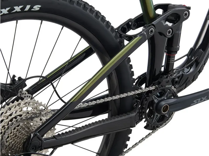 2021 Giant Reign 29 2 Mountain Bike in Black-1